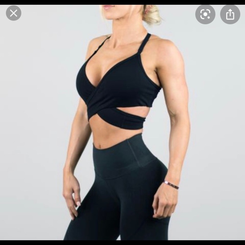 Alphalete Wrap sports bra